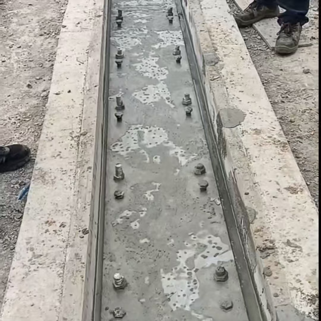 龙海港口码头起重机龙门吊重型机械设备稳固用早强快凝轨道胶泥